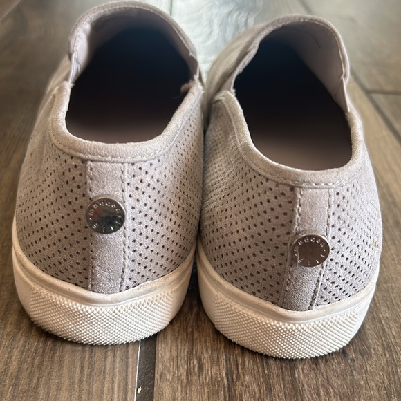 Madden girl Slip on Shoes - Picture 4 of 7